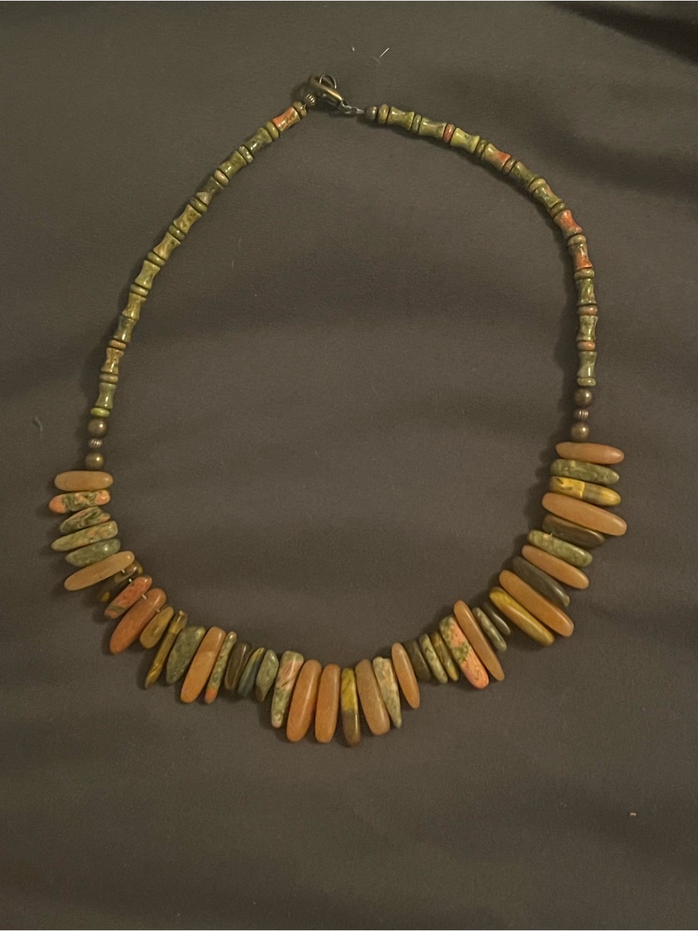 Unk Multicolor Green and Brown Stone Spike Necklace